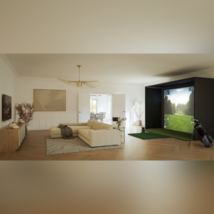 Golf Simulator gehele set-up van Foresightsports met een GC Quad in de woonkamer achter een bank. 