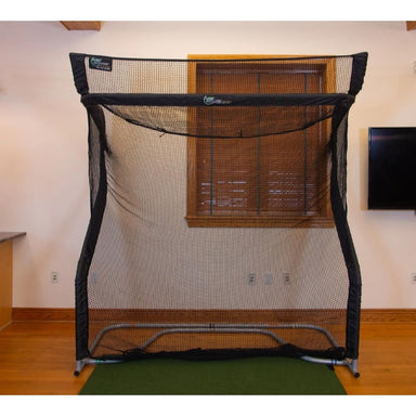 The Net Return ''No Fly Zone'' voor de Home, Pro en Pro Large V2 Series vooraanzicht in de woonkamer met de no fly zone gevestigd op het golf net