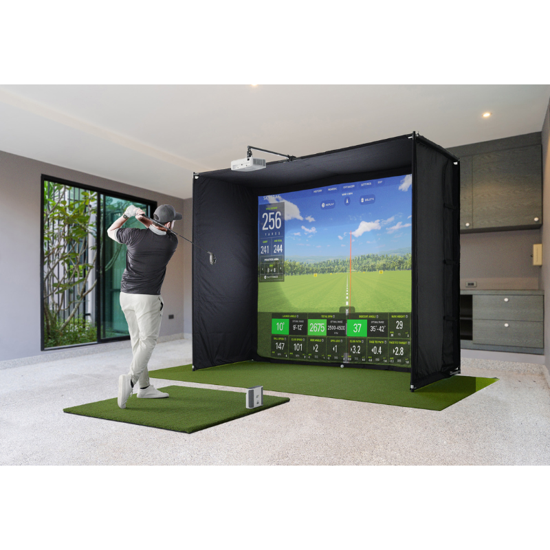 Indoor Golf Simulator SkyTrak+  simulatie in de keuken