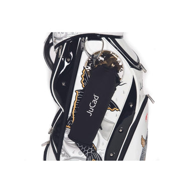 Golftas Luxury JuCad Japan ingezoomd op het JuCad Golftas logo