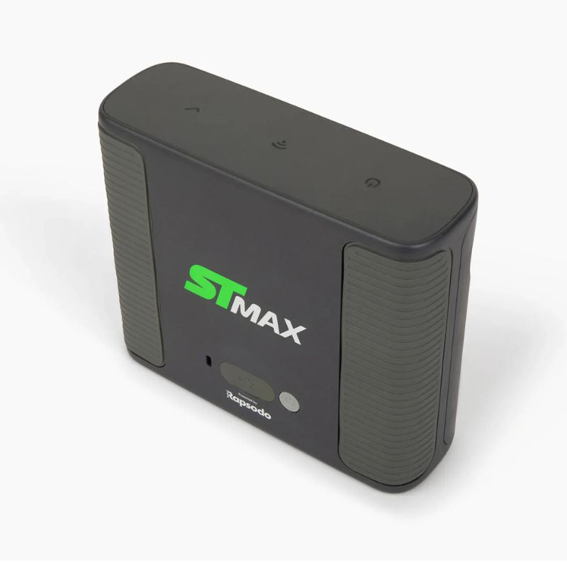 SkyTrak Max Launch Monitor schuin boven aanzicht op witte achtergrond