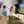 SkyTrak Indoor launch monitor vader en zoon die aan het golfen zijn op de golfsimulator